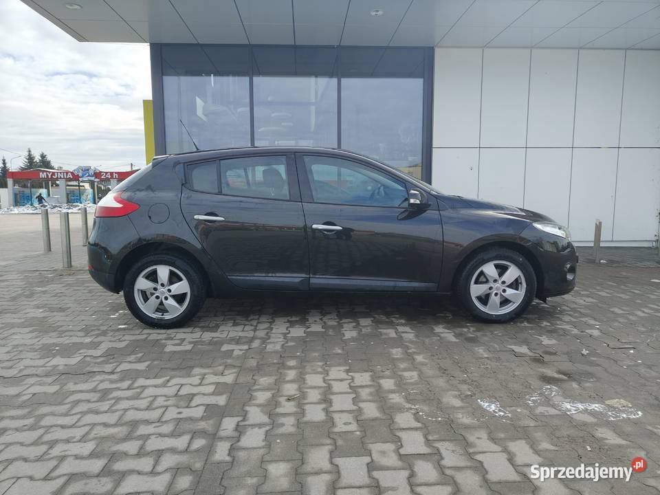 16 benzyna 6 biegów klimatronik nowy rozrząd Rzeszów