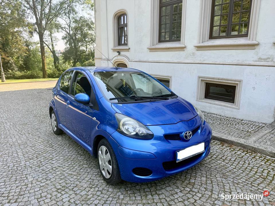Toyota AYGO 10 Benzyna 2011 95 Klimatyzacja Aygo Jasło
