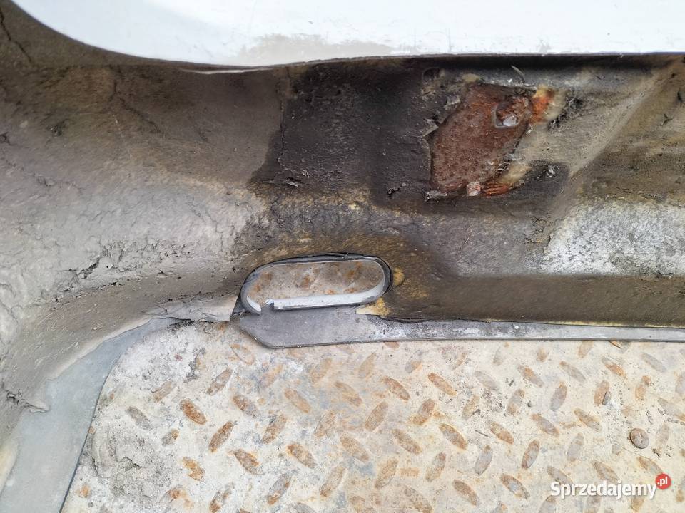MONDEO MK1 MK2 KOMBI ZDERZAK TYŁ TYLNY TYLNI Kamień-Kolonia sprzedam