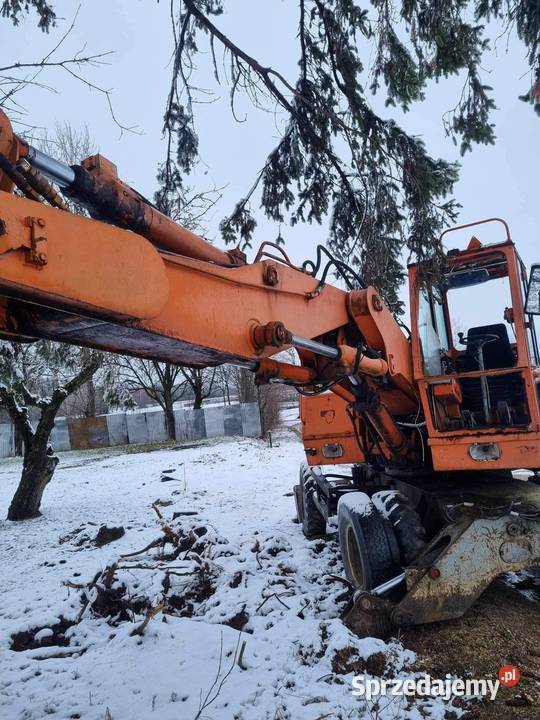 Koparka Nobas UB 642 z podporami Atlas Grodziszczany