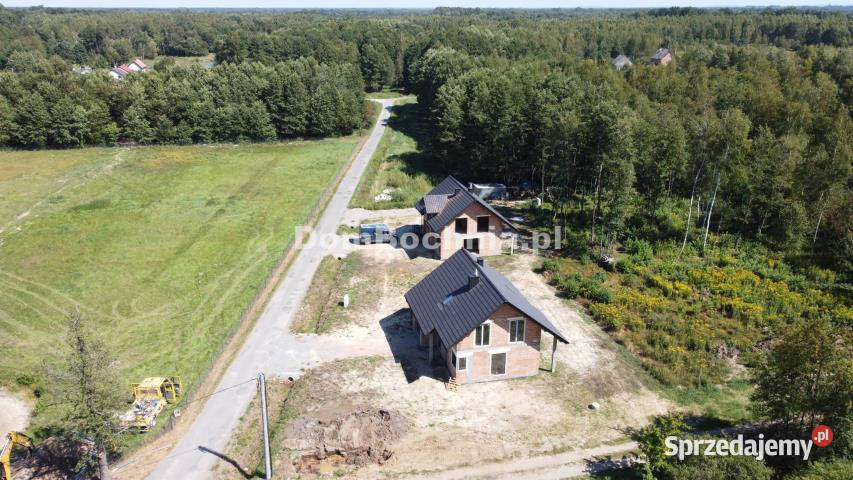 sprzedaży domu wolnostojącego Dąbrówka 1245m2