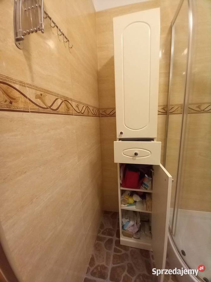 Lakierowany słupek łazienkowy Rumia