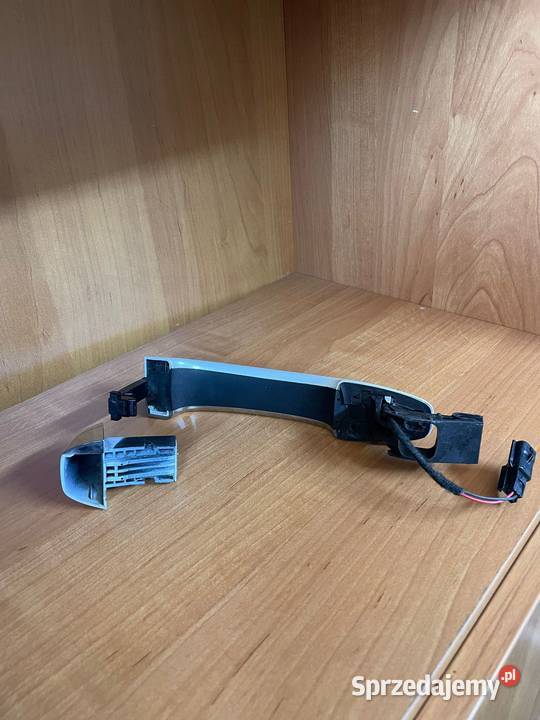 RENAULT MEGANE SCENIC IV KLAMKA ZEWNĘTRZNA PRAWA świętokrzyskie Wąchock