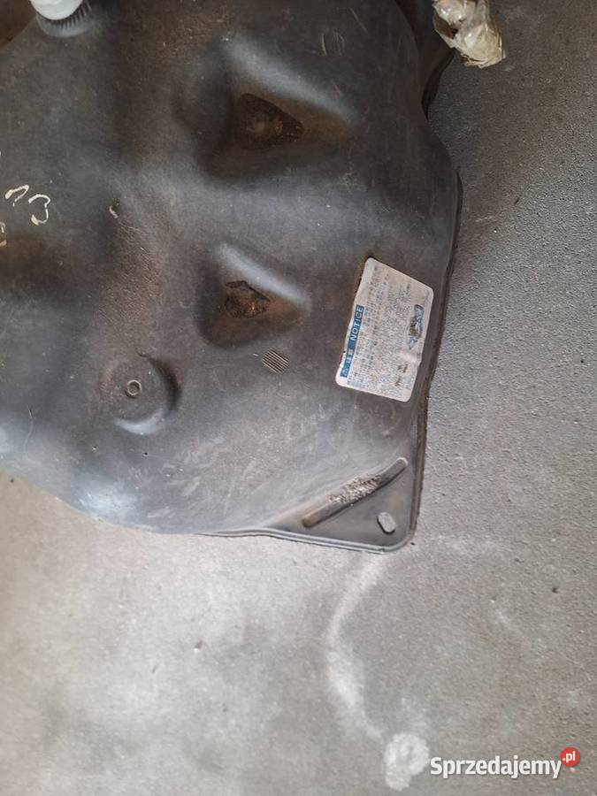 Sprzedam bak paliwa TOYOTA YARIS sprzedam