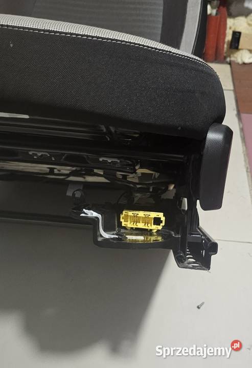 Fotel lewy Renault Twingo III Chełm