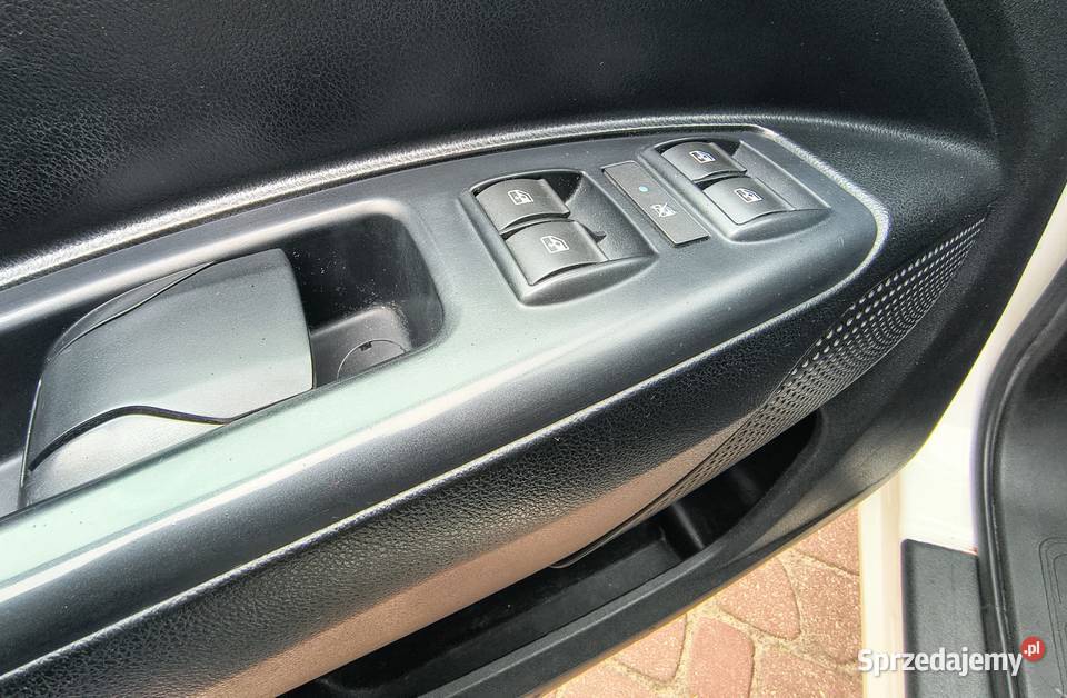 Opel Combo 16 CDTI 105 L1H1 5 Os Bezwypadkowy 105KM Warszawa sprzedam