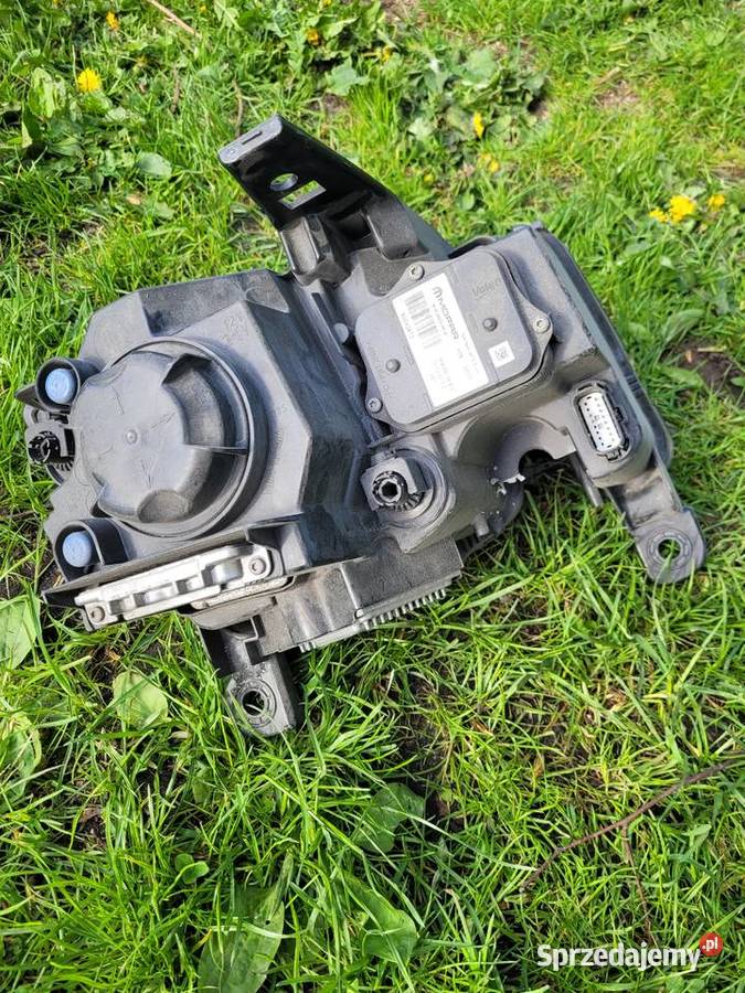 Jeep Grand Cherokee WK2 lampa reflektor ksenon Lublin