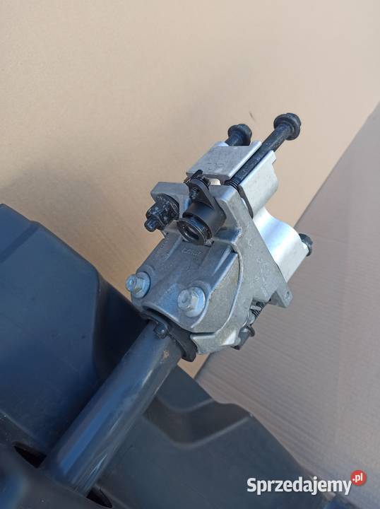 VOLVO FH4 BŁOTNIK TYŁ WSPORNIK MOCOWANIE nadkola Bieleń