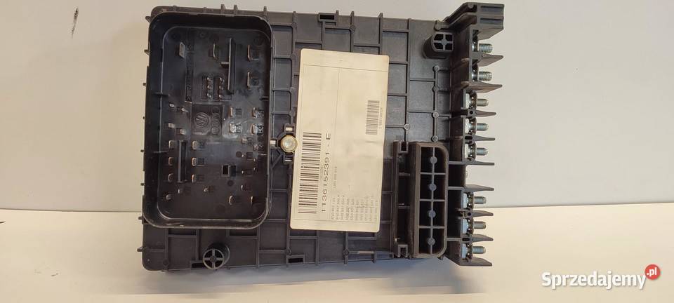 VW TIGUAN 5N0 SKRZYNKA BEZPIECZNIKÓW 3C0937125A Układ elektryczny, zapłon