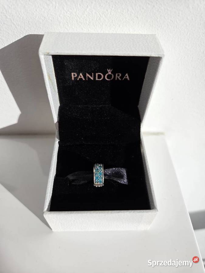 Klips wysadzany morskozielonymi kamieniami Liszki