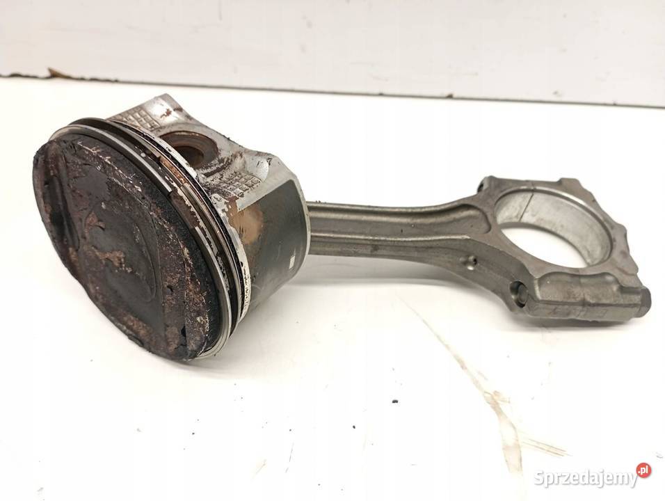 TŁOK 12 16V Nissan Micra IV 2010