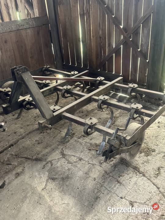 Kultywator 14 zębów nieuszkodzony łódzkie