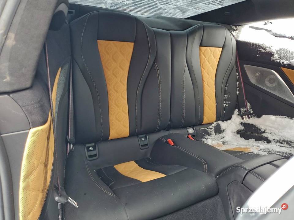 2022 BMW M8 Sportowy / Coupe