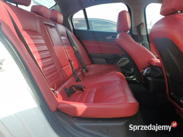 ALFA ROMEO GIULIA produkcji 2017 z USA Warszawa