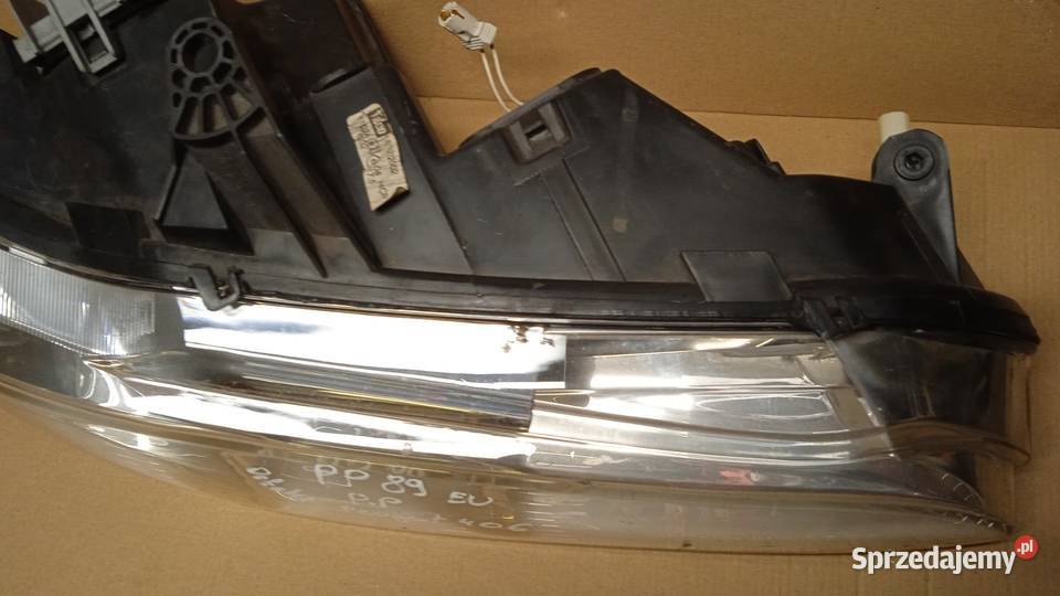 PEUGEOT 406 LAMPA PRZÓD PRAWY EU Zbierkowo
