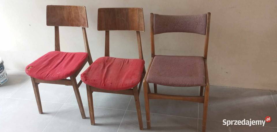 Krzesła drewniane prl
