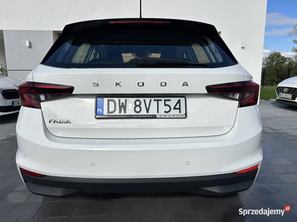 Skoda Fabia 2023r 10 mpi salon Polska fv VAT Fabia Tarnów