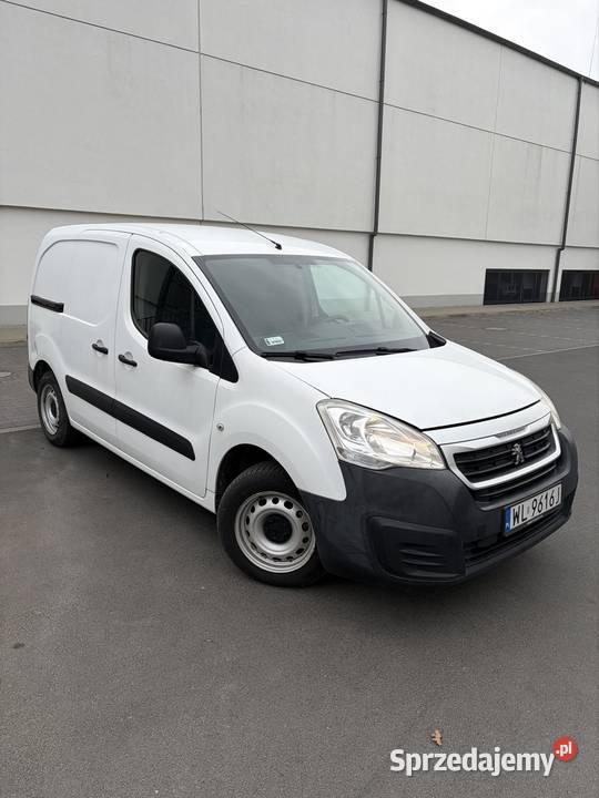 Peugeot Partner Benzyna pełny VAT