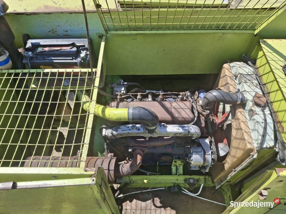 Kombajn zbożowy claas compact 30 Giebułtów