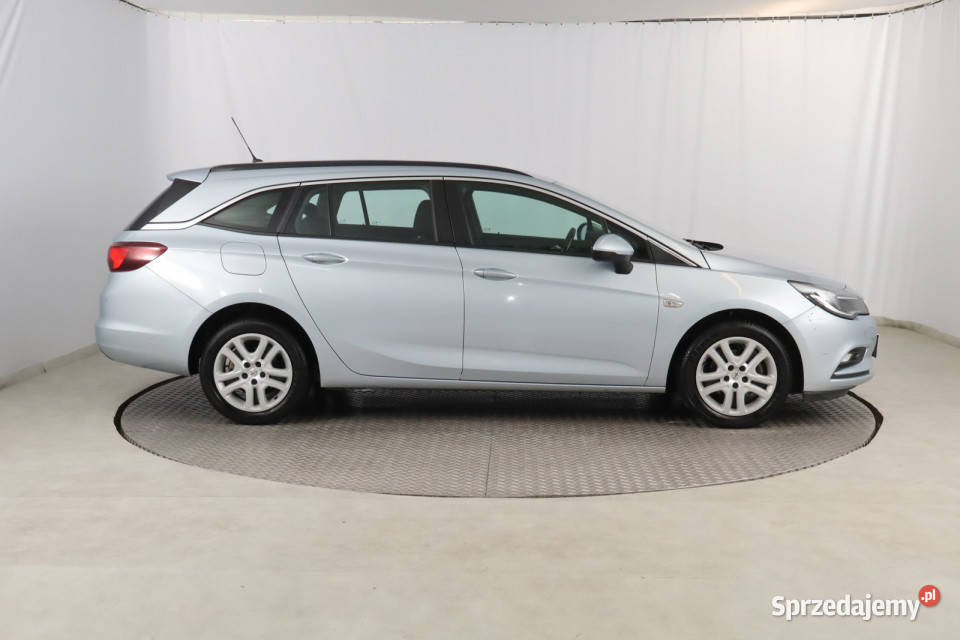 Opel Astra 14 T Zabrze