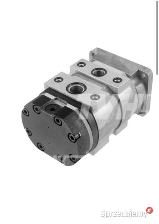 Pompa hydrauliczną trzysekcyjna Claas Mega Namysłów sprzedam