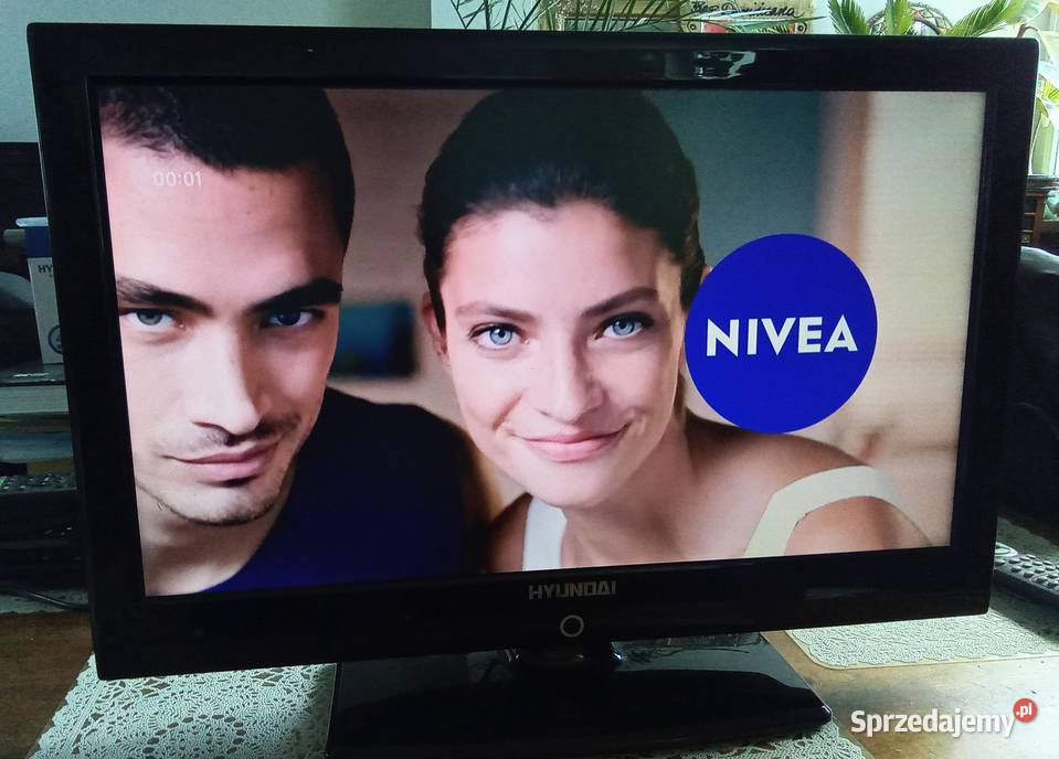 TV LED 22 cale Full HD Hyundai z DVBT i pilotem