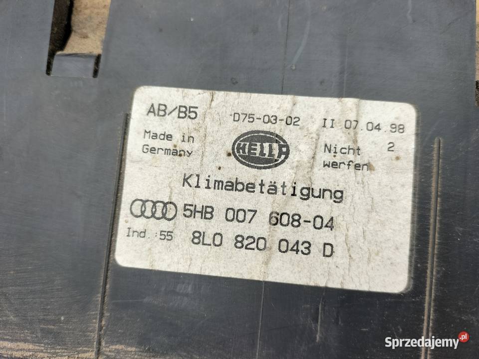 AUDI A3 8L Panel Nawiewu Klimatyzacji 8L0820043D lubelskie Kamień-Kolonia