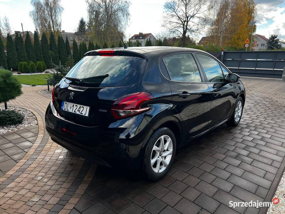Peugeot 208 lift czarny Miłkowice