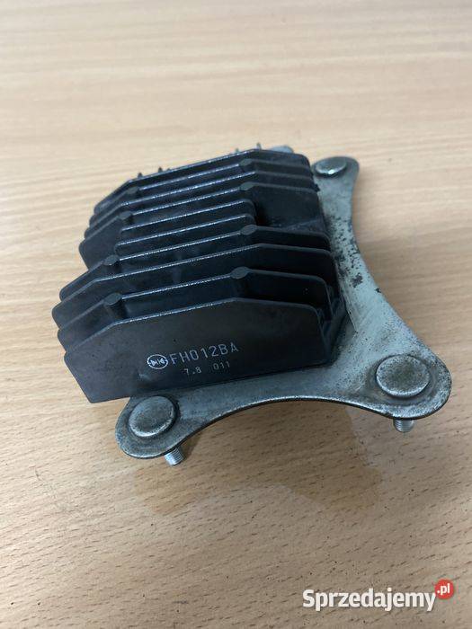 Kawasaki GTR 1400 Regulator Napiecia Mocowanie Pozostałe Części i akcesoria motocyklowe Poznań