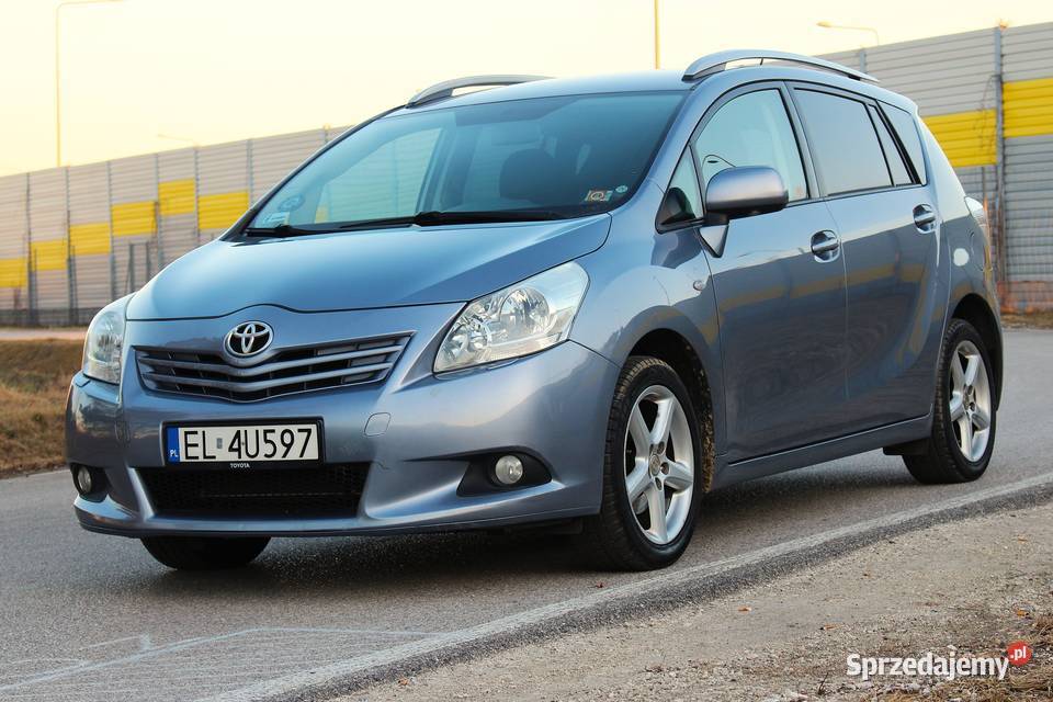 Toyota Verso 18 Benzyna 2009 ABS łódzkie sprzedam