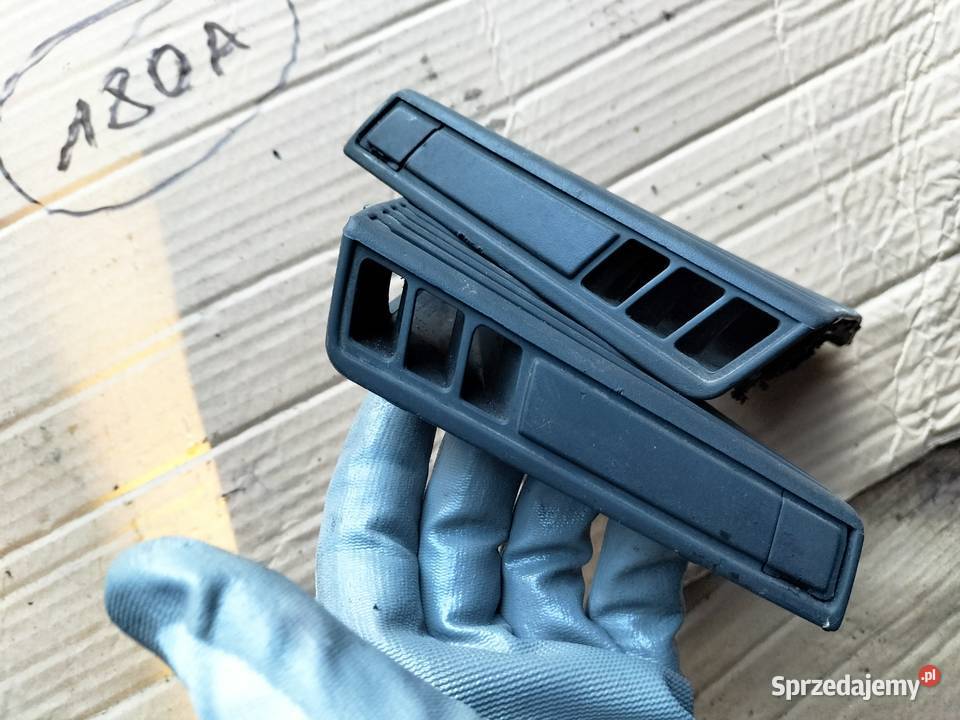 VW GOLF II 2 JETTA 2 OSŁONA MASKOWNICA GŁOŚNIKA osobowe Kamień-Kolonia