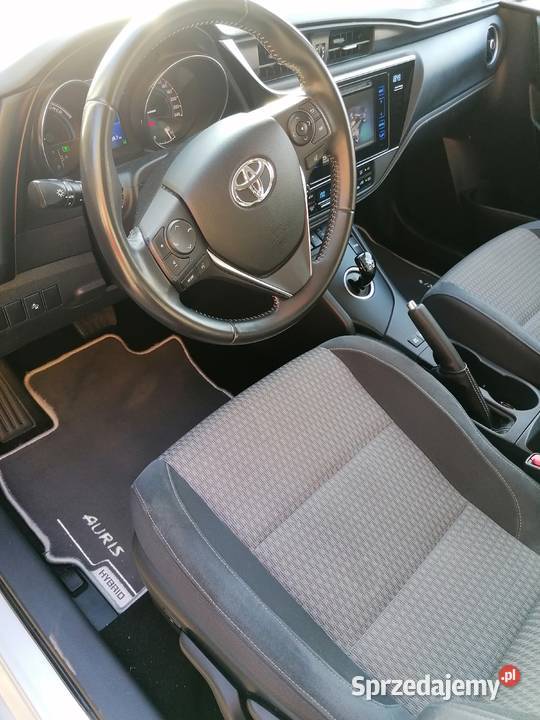 Toyota Auris 2 Hybrid Mroków