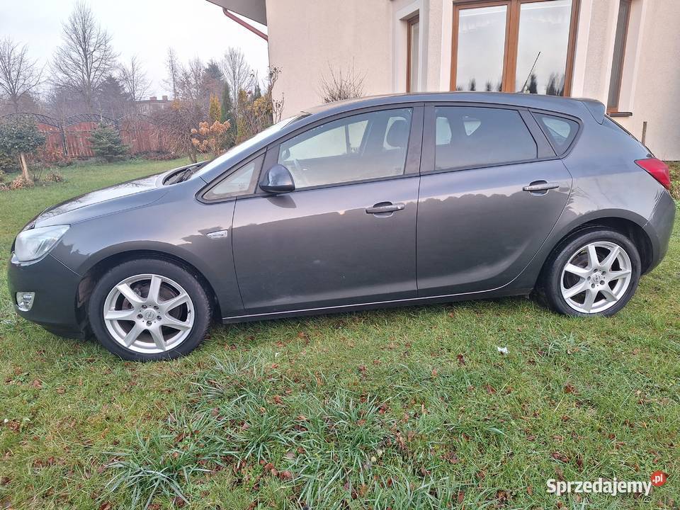 Opel astra J 14 benzyna turbo