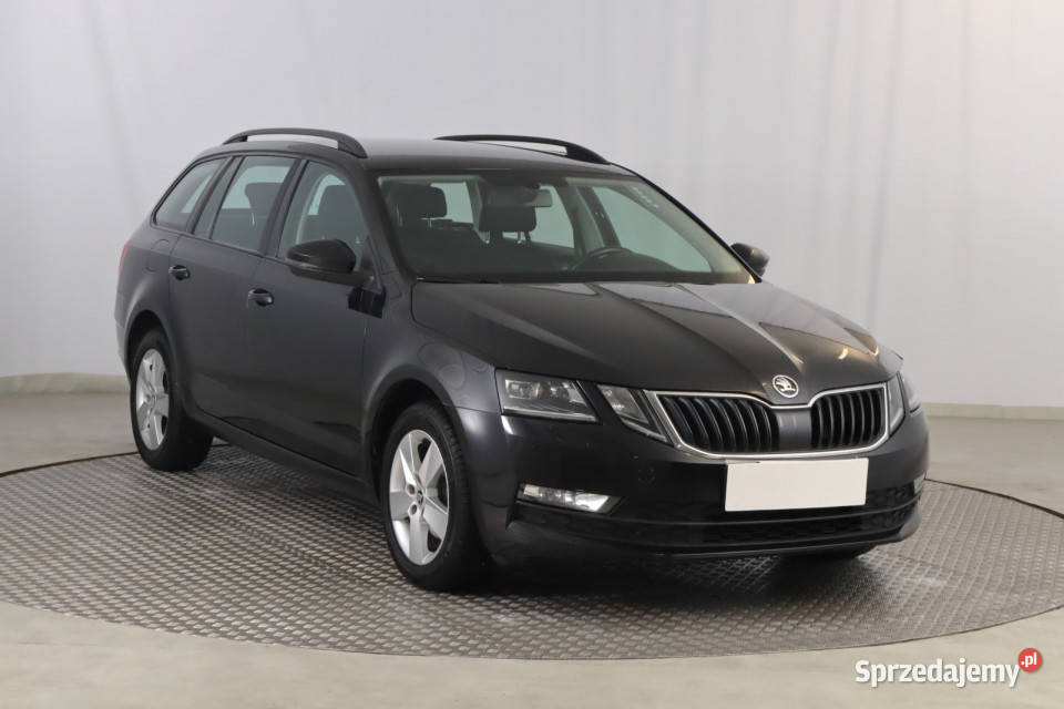 Skoda Octavia 16 TDI czarny