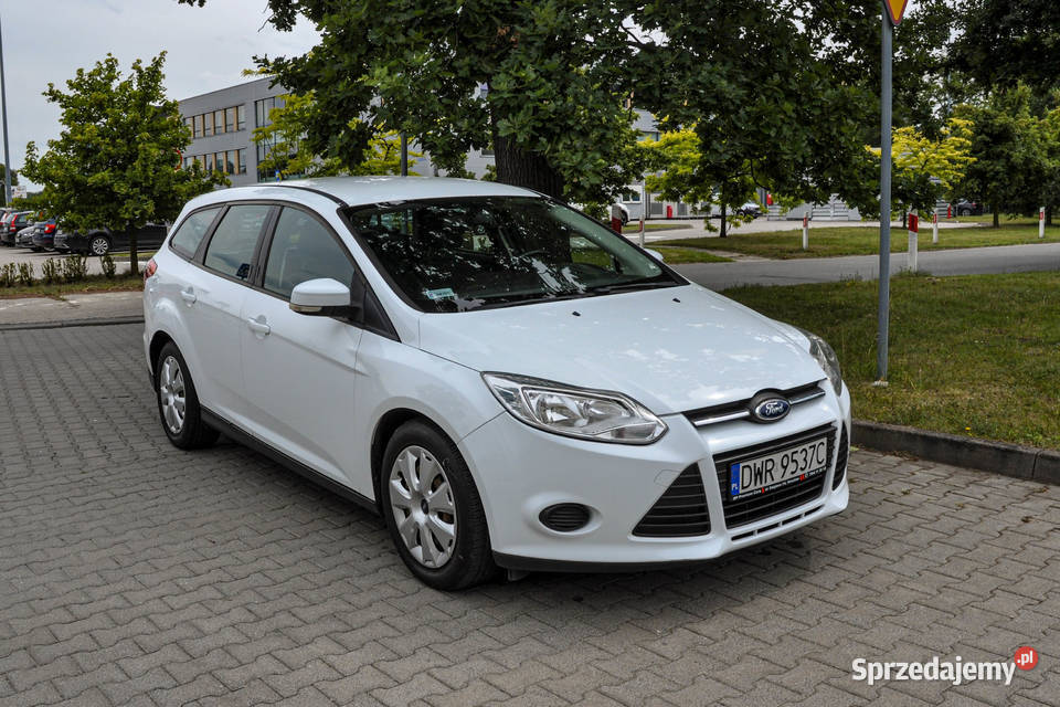 Ford Focus Salon 2011 r