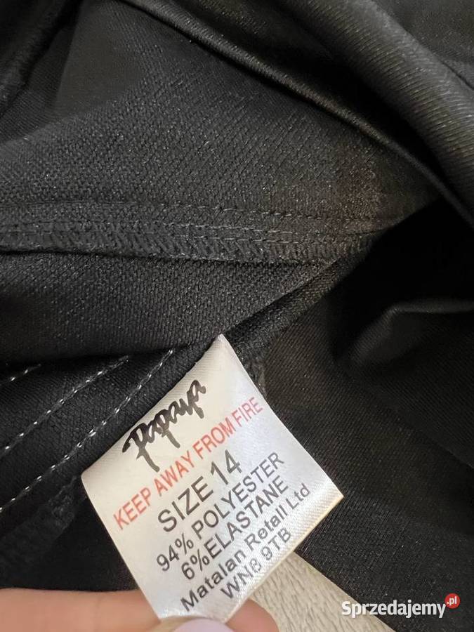 Sweter bluza na zamek zasuwana biało czarna Jasło sprzedam