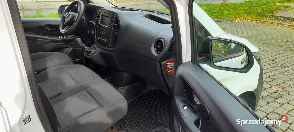 Sprzedam mercedes vito 9 miejsc navi łódzkie Radomsko sprzedam