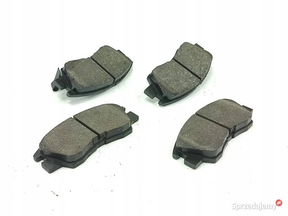 KLOCKI HAMULCOWE PRZÓD MITSUBISHI L300 III 2004