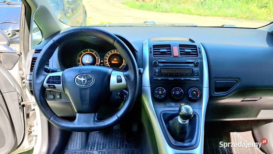 TOYOTA AURIS Z POLSKIEGO SALONU Rok produkcji 2010 Zielona Góra