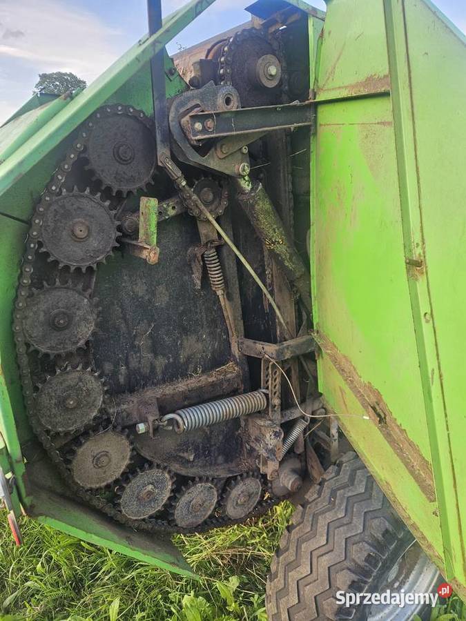 Prasę DeutzFahr 230 Maszyny rolnicze Augustów