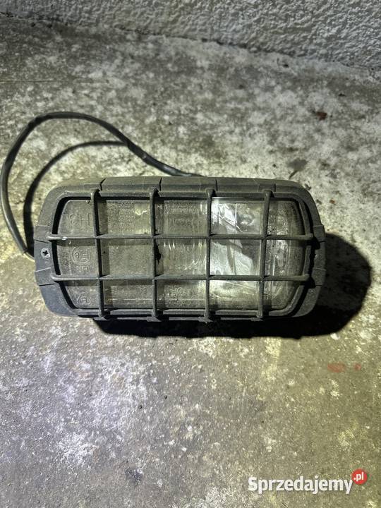 Halogen prostokątny z kratką Pozostałe Gliwice sprzedam