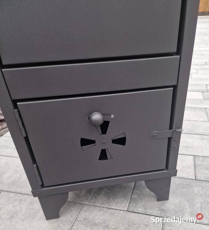 Wędzarnia ogrodowa metalowa