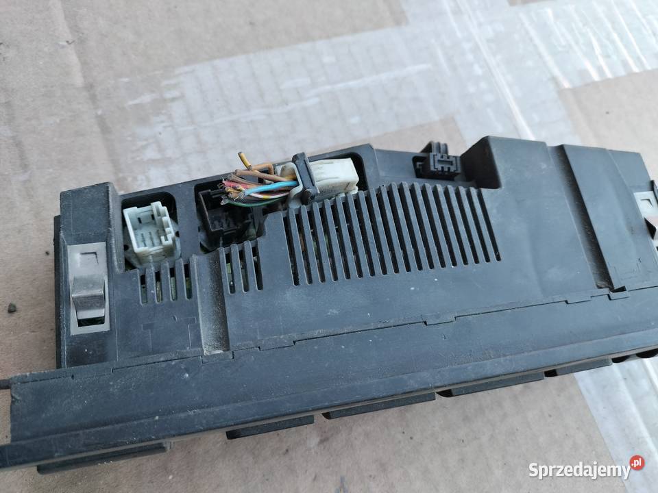 Panel nawiewu klimatyzacji BMW E46 64116902440 Wyposażenie wnętrza Kamień-Kolonia