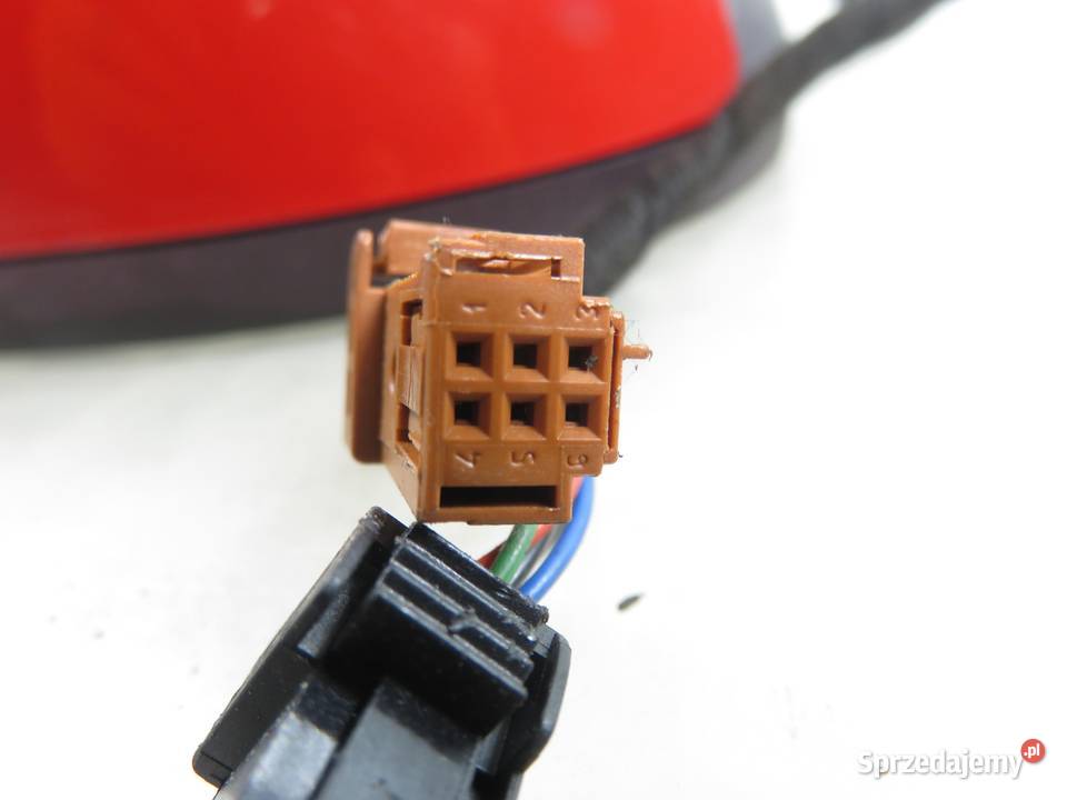 LUSTERKO PRAWE PEUGEOT 207 WA WC 96806501XT