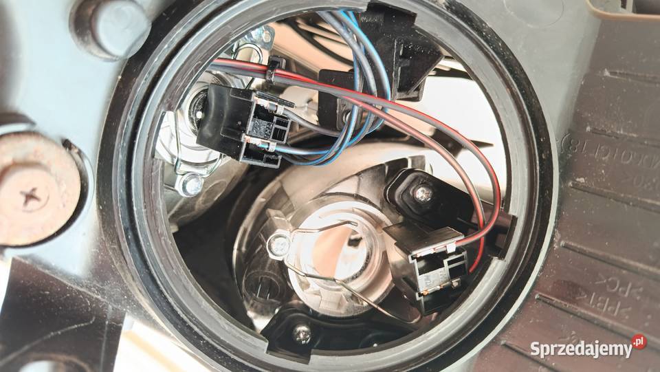 Lampa Reflektor lewy Hyundai i30 Gdańsk sprzedam