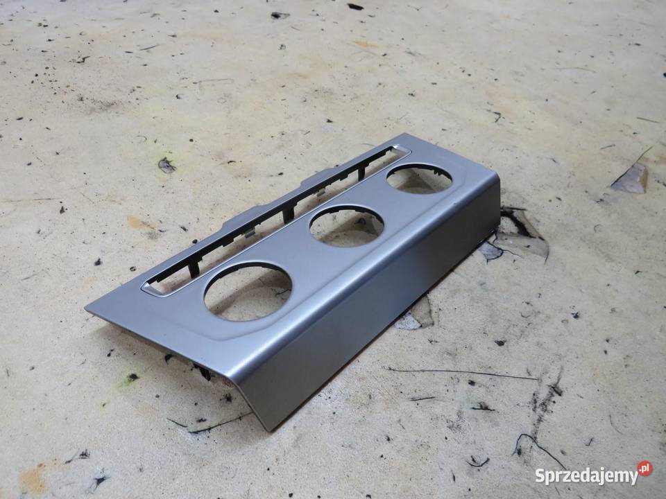 RAMKA PANELU KLIMATYZACJI PASSAT B8 3G2863041