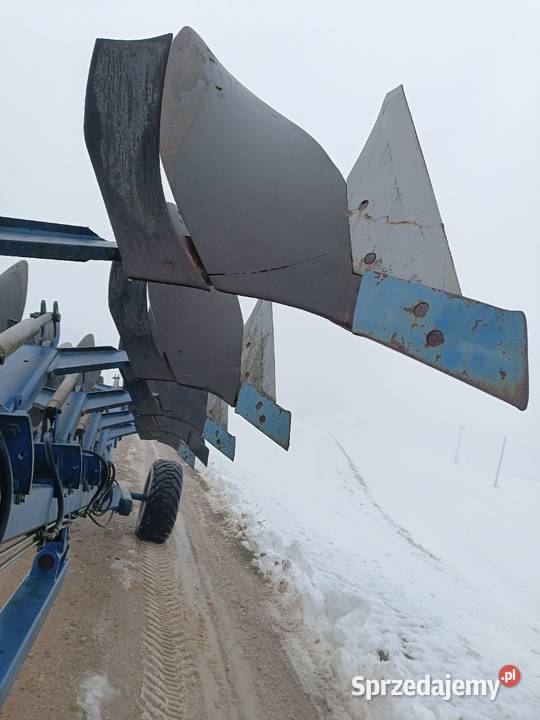 Pług Overum CXL półzawieszany 8 skibowy Suwałki