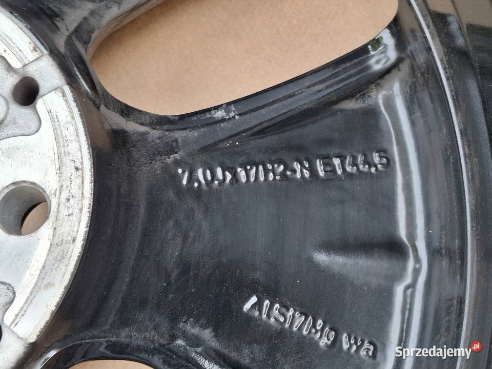 MERCEDES CKLASA W206 FELGA ALUFELGA 17 7J ET445 Bieleń