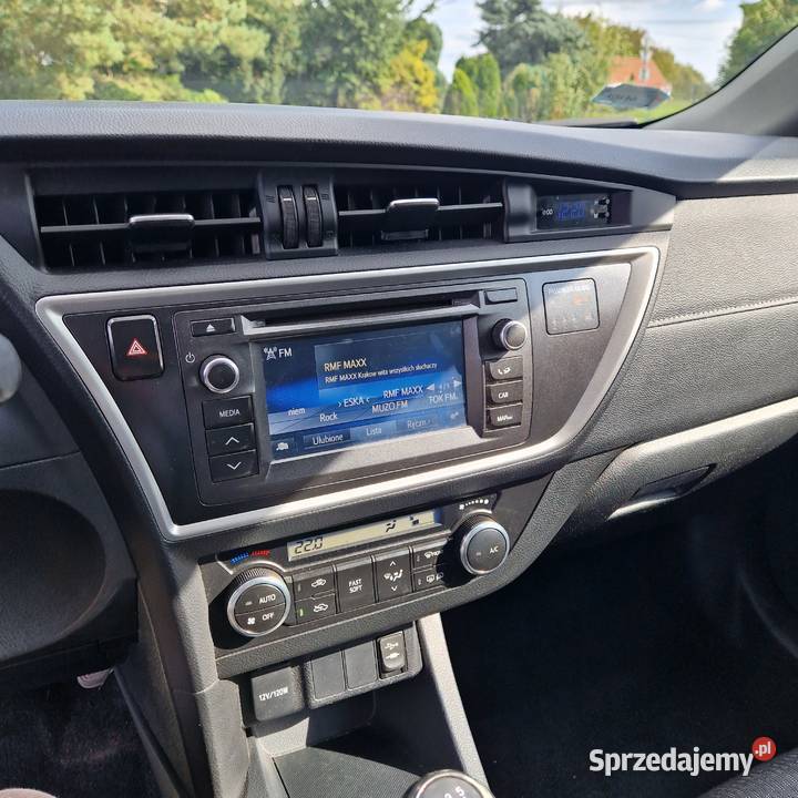 Sprzedam Toyota Auris pierwszy właściciel relingi dachowe Wieliczka