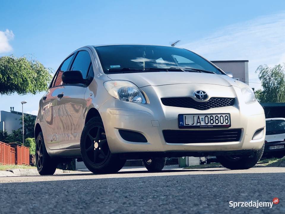 Toyota Yaris FL 10VVTi 69 Klimatyzacja 5drzwi Przeworsk